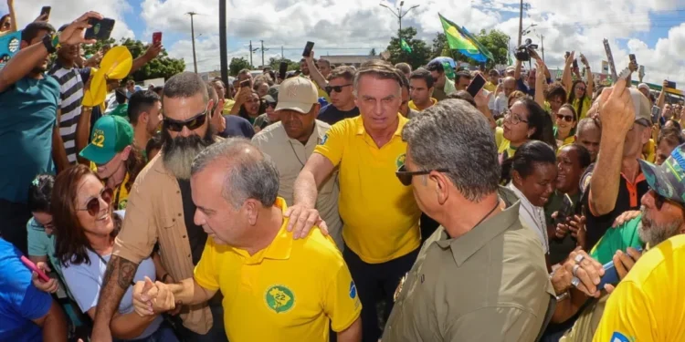 Urgente: Bolsonaro passa mal no interior do RN e é levado de helicóptero a Natal, Vídeo!