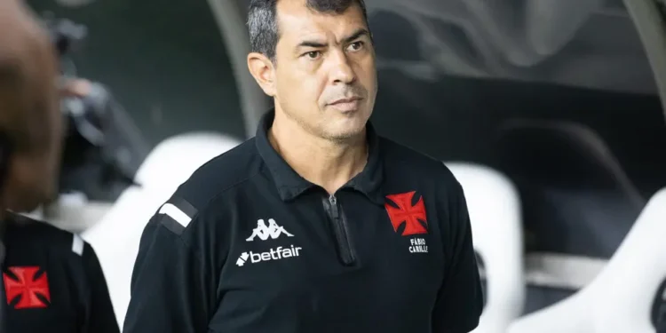 Carille critica postura fraca do Vasco