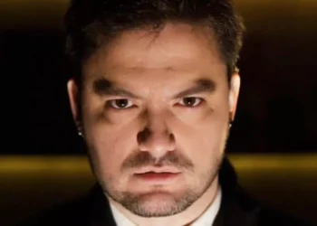 Felipe Neto desmente anuncia audiolivro novo