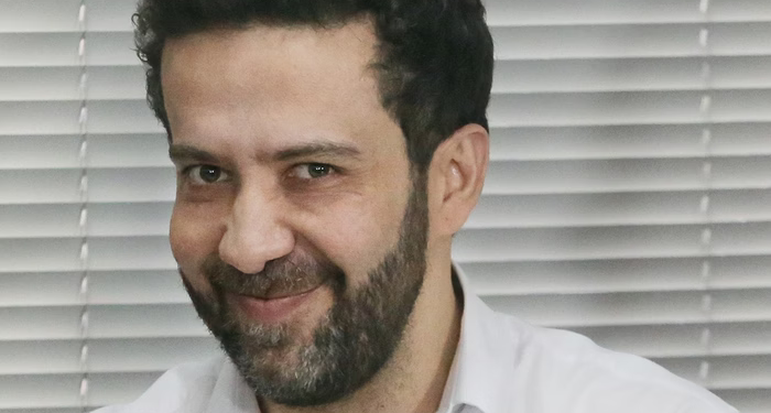 André Janones nega ter perseguido ex: “Acusação grave e falsa”, Veja!