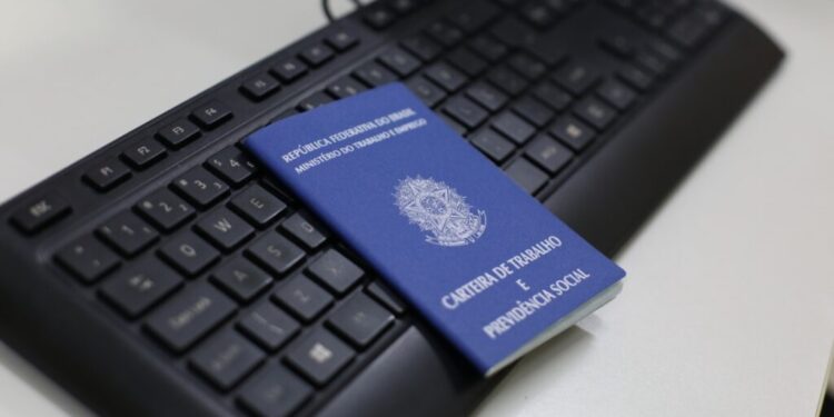 Sine Manaus oferece 286 vagas de emprego hoje